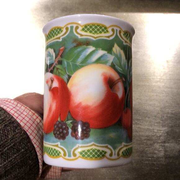 ROY KIRKHAM Fine Bone China FARM FRUIT Coffee Cup England 1997 - Picture 3 of 5